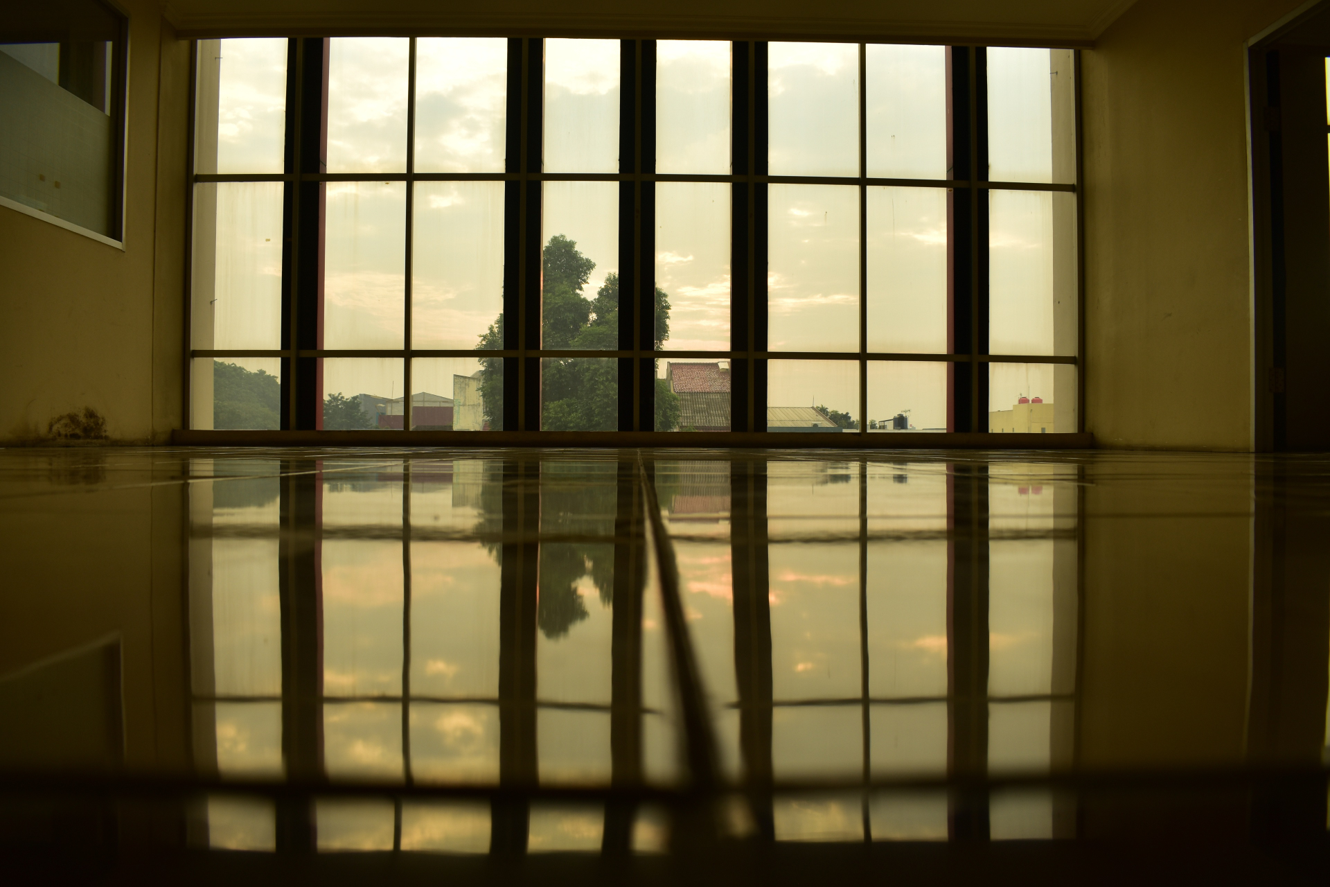 Boring Shooting Image